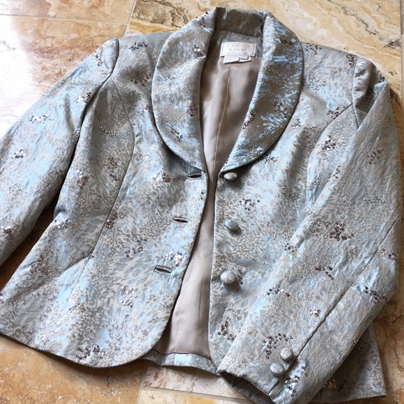 Victoria Royal/Mary Bays elegant evening/cocktail - Picture 2 of 8